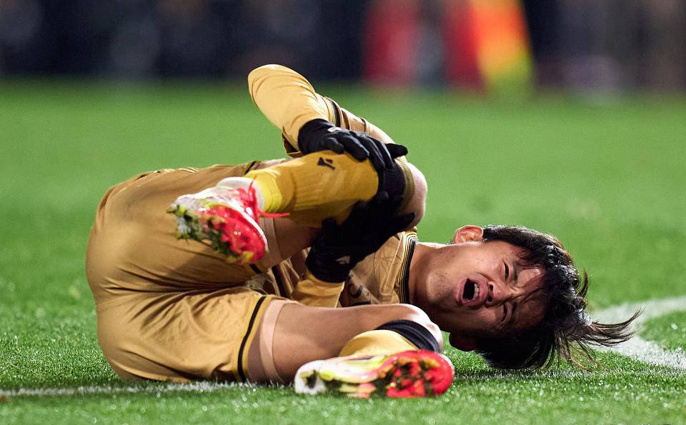 开云官网-关于西甲联赛首轮比赛因暴雨天气中断，球迷观赛心情受挫的信息